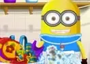 Jogar Baby Minion Washing Clothes