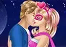 Jogar Barbie Super Hero and Ken Kissing