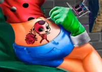 Jogar Dotted Girl Tattoo Procedure