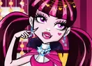 Jogar Draculaura Bloody Makeover