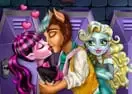 Jogar Draculaura First Kiss