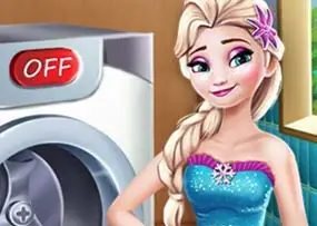 Elsa Wash Clothes
