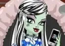 Jogar Frankie Stein Dress Up