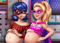 Jogar Hero Dolls Pregnant BFFs