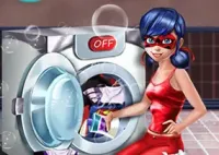 Jogar Ladybug Washing Costumes