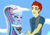 Jogar Monster High Abbey Dress Up