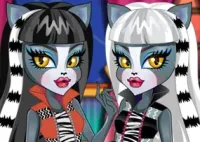 Jogar Monster High Ear Doctor