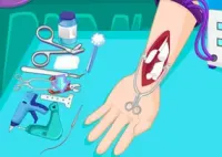 Jogar Princess Anna Arm Surgery